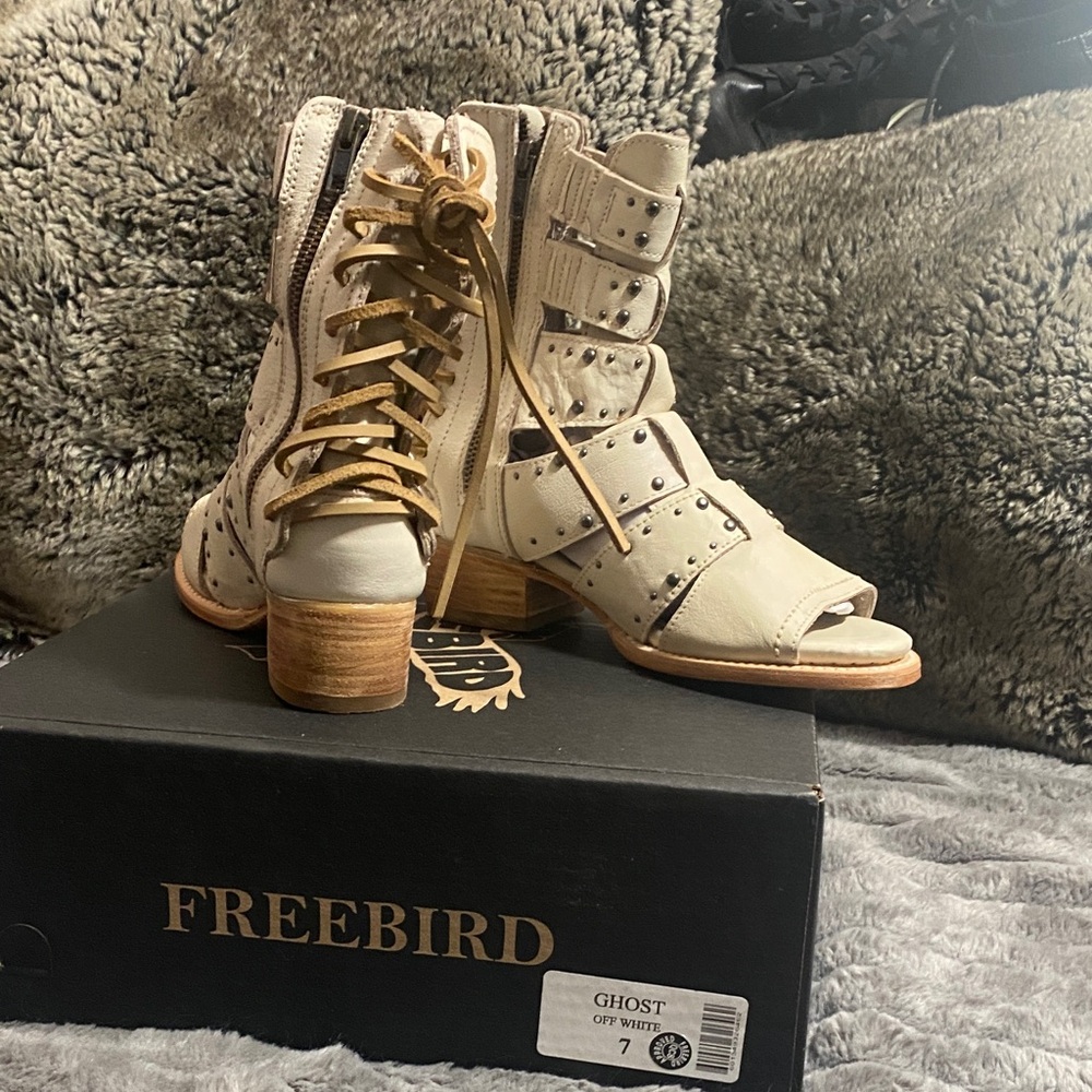 Freebird Ghost Off White Heeled Boots - Picture 4 of 4